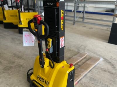Self- Lifting Stacker