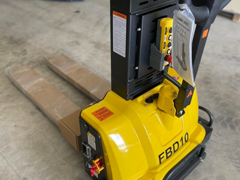 Self- Lifting Stacker